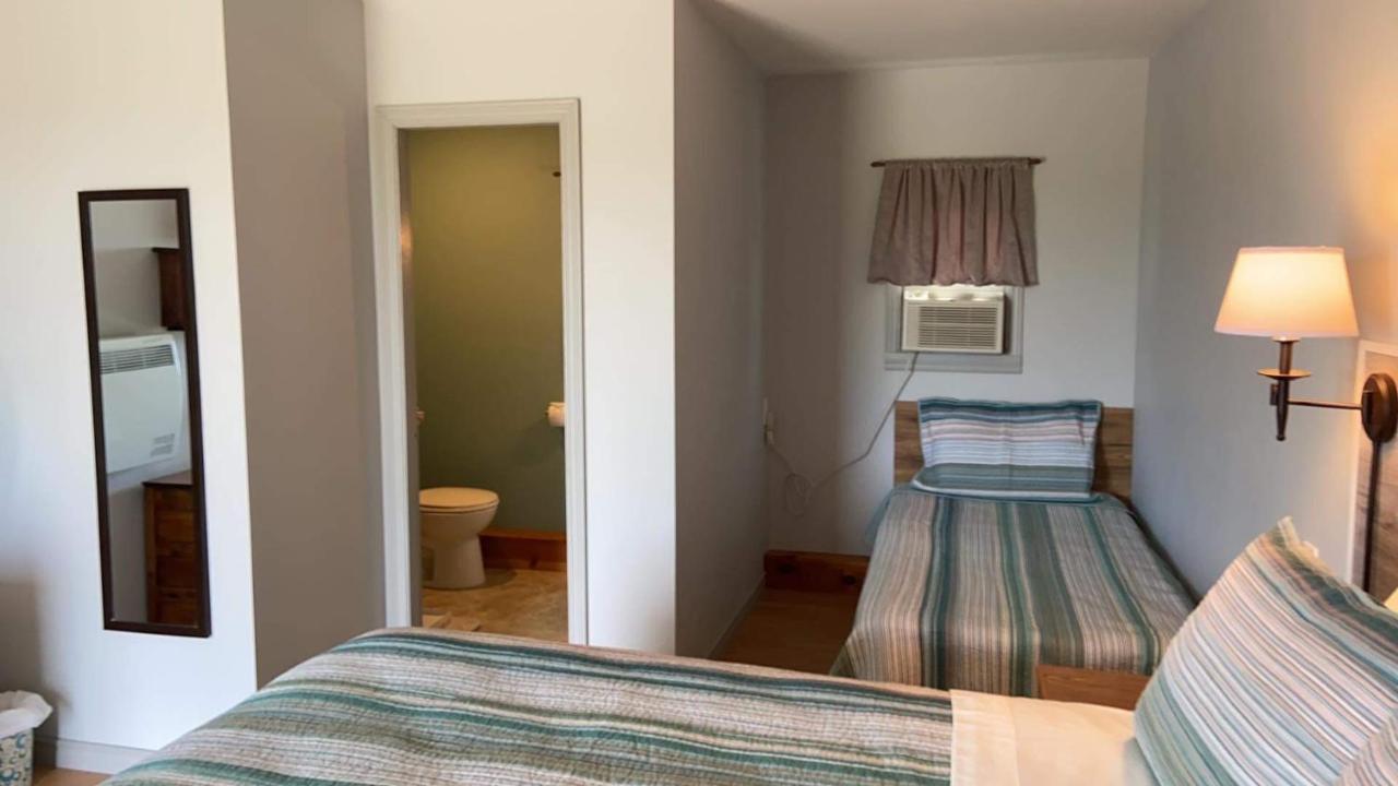 Lakeview Motel Jemseg מראה חיצוני תמונה